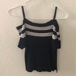 J.O.A TANK/OFF THE SHOULDER SHIRT